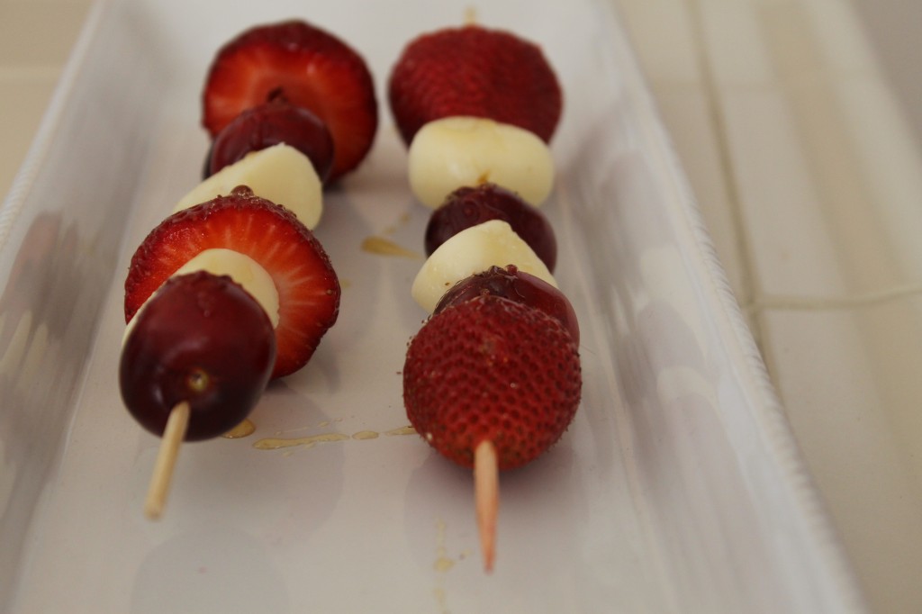 Fruit & Cheese Drizzled with Honey Dessert Skewer