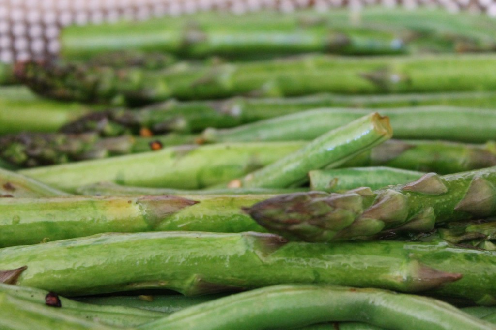 Gluten Free Summer BBQ sarahkayhoffman.com seasoned asparagus