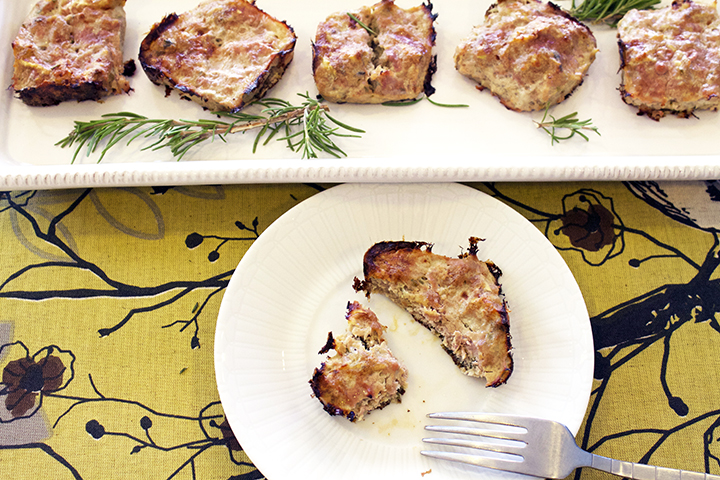 Baked Breakfast Turkey Patties via www.agutsygirl.com #recipe #unprocessed #paleo #eatrealfood