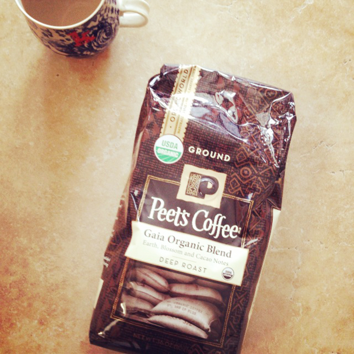 Organic Peets Coffee www.agutsygirl.com #unprocessed #NewYear