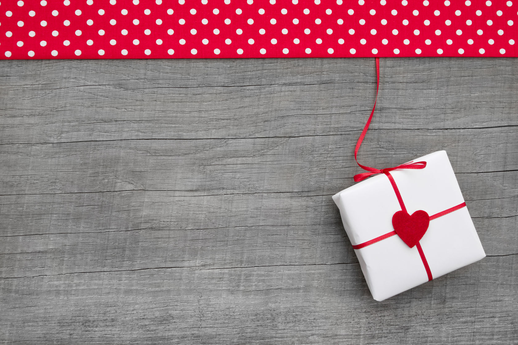 Single White Heart Gift Box