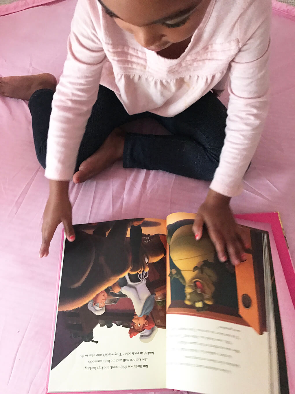 Her Favorite Disney Princess sarahkayhoffman.com Samarah reading