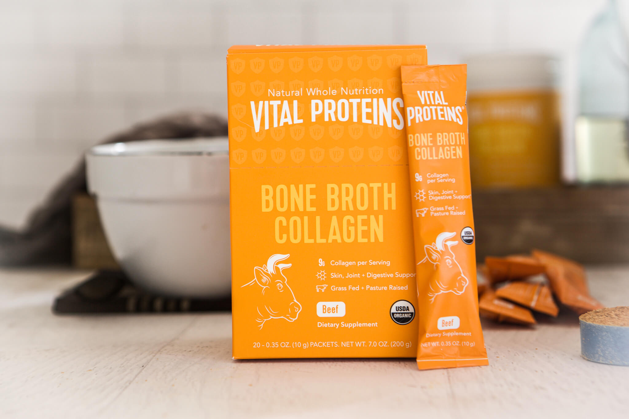 Bone Broth Benefits www.sarahkayhoffman.com #guthealth #bonebroth #guthealing #StayVital Vital Proteins Beef Collagen Bone Broth