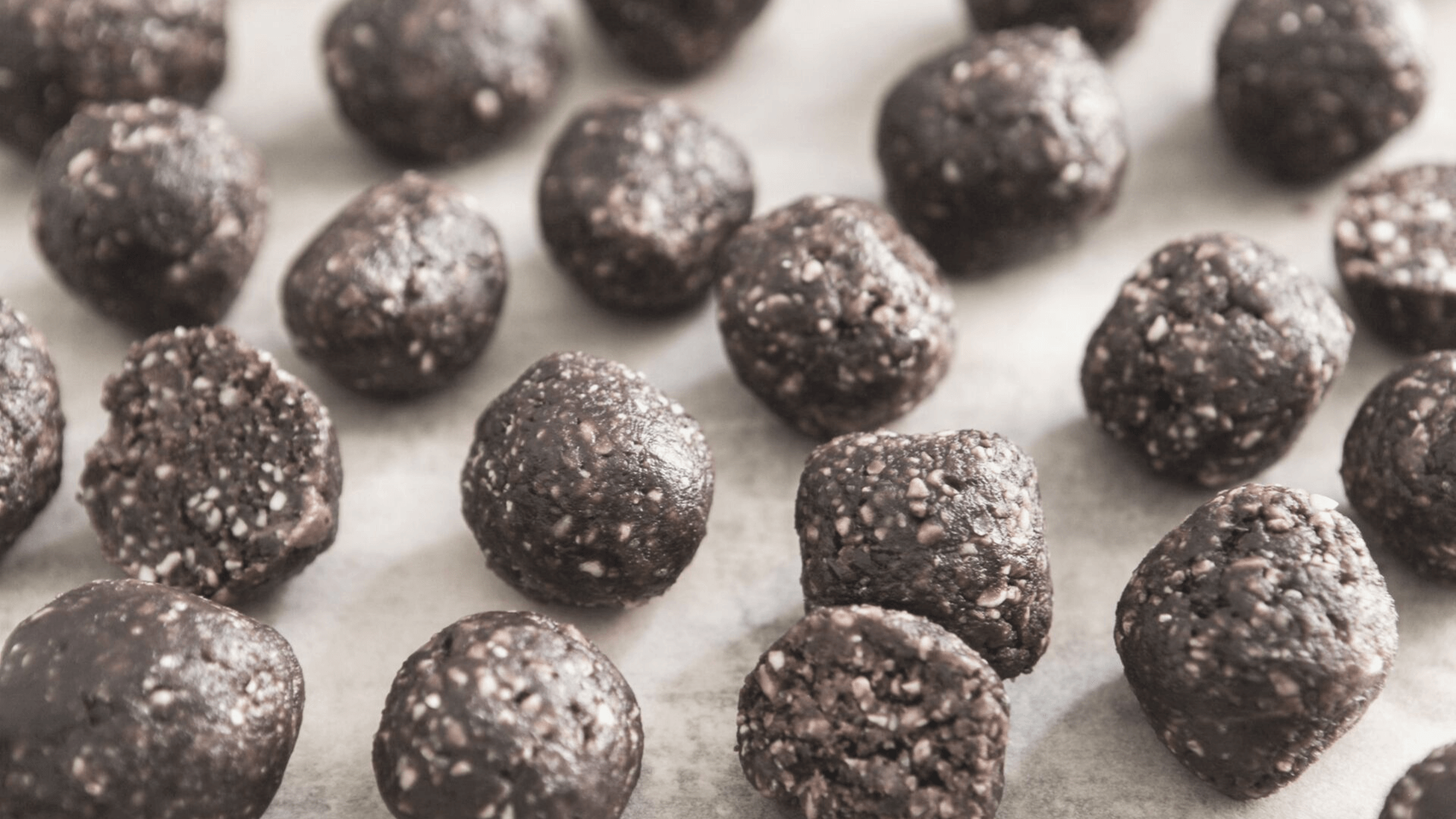 4 Ingredient Chocolate Protein Pumpkin Balls
