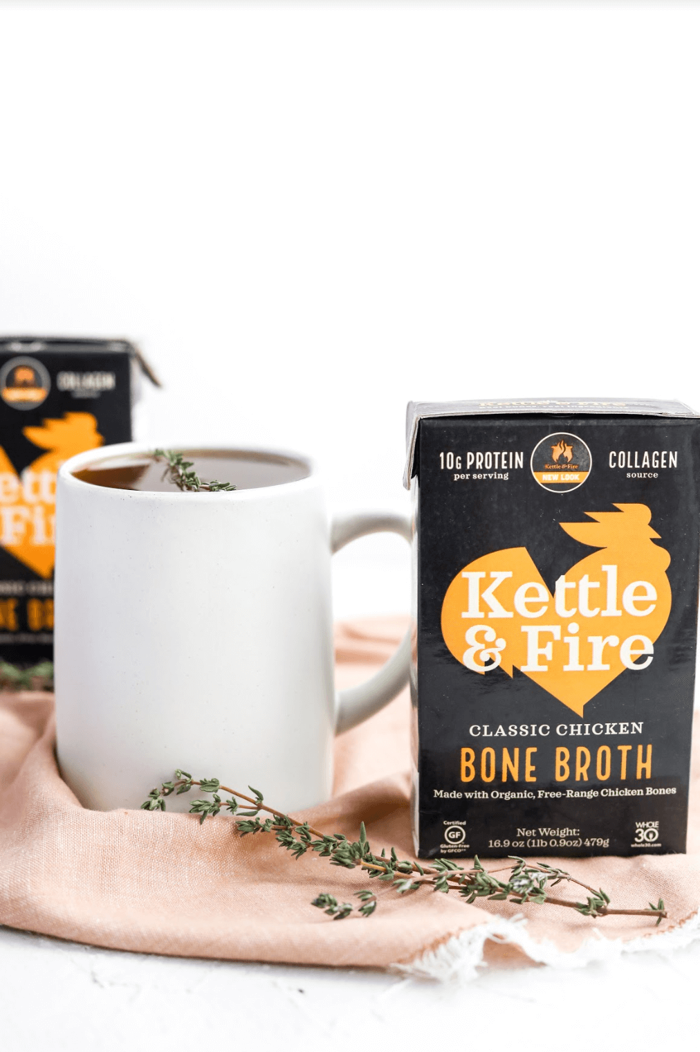 Best Packaged Bone Broth Kettle & Fire Classic Chicken agutsygirl.com #bonebroth #broth #guthealth