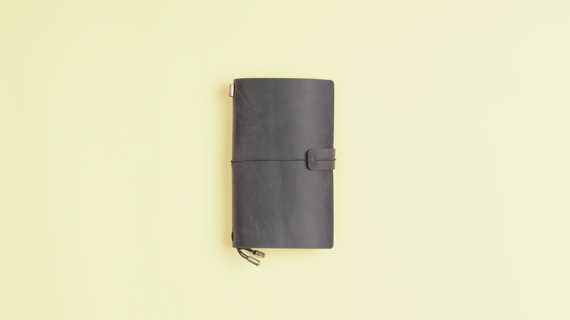 3 Best Refillable Leather Journals {for your health journey}